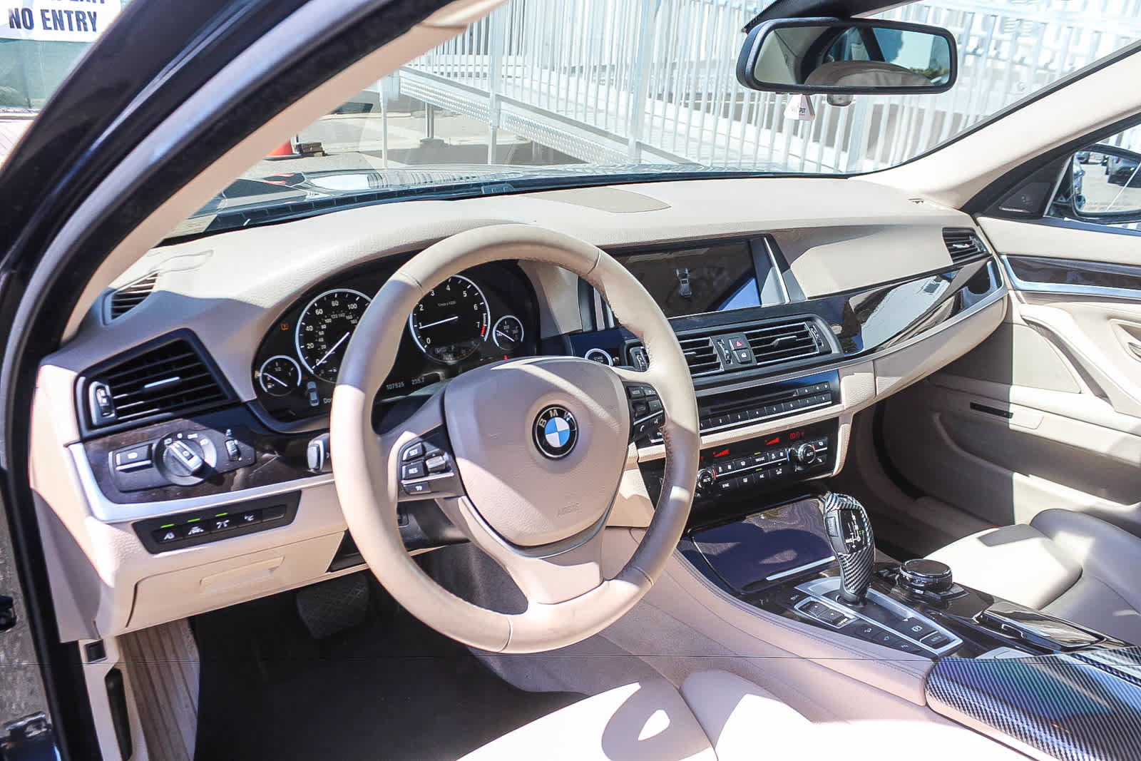 Used 2014 BMW 528i xDrive Sedan AWD/4WD image 17