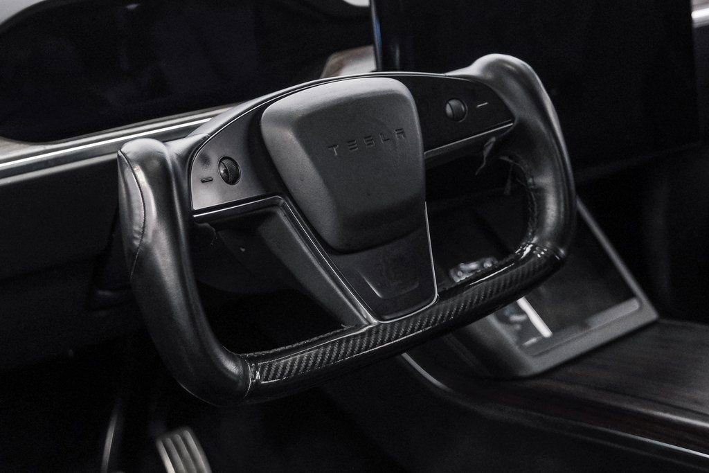 Used 2022 Tesla Model X image 19