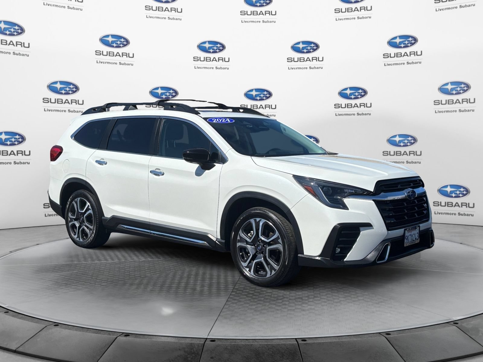 Used 2024 Subaru Ascent Touring AWD/4WD image 7