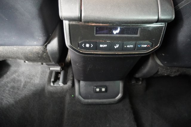 Used 2021 Toyota Highlander XLE image 34