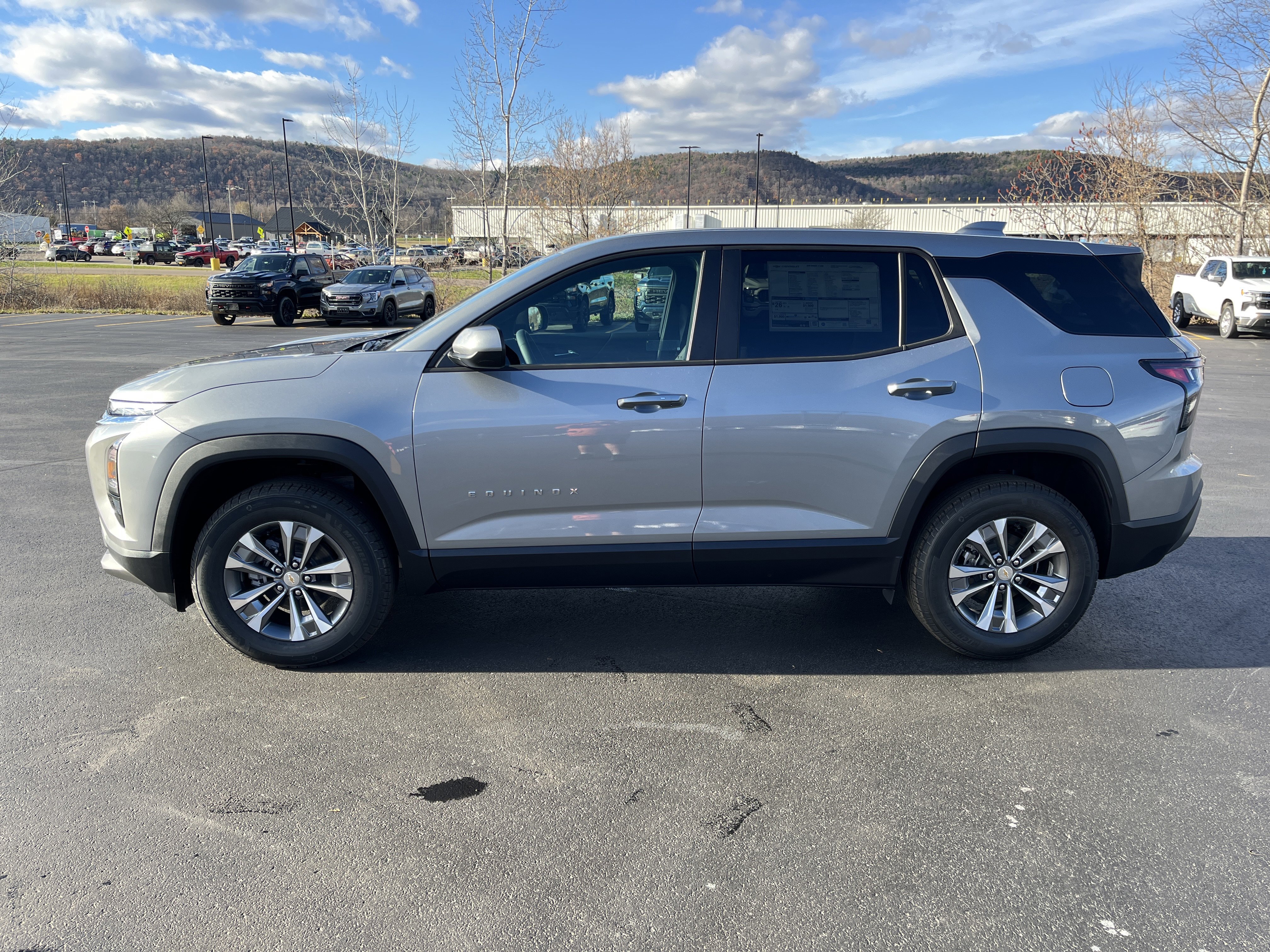 New 2026 Chevrolet Equinox LT image 46