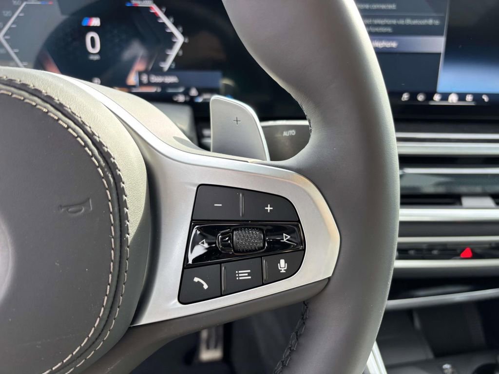 New 2026 BMW X6 xDrive40i w/ Climate Comfort Package image 18