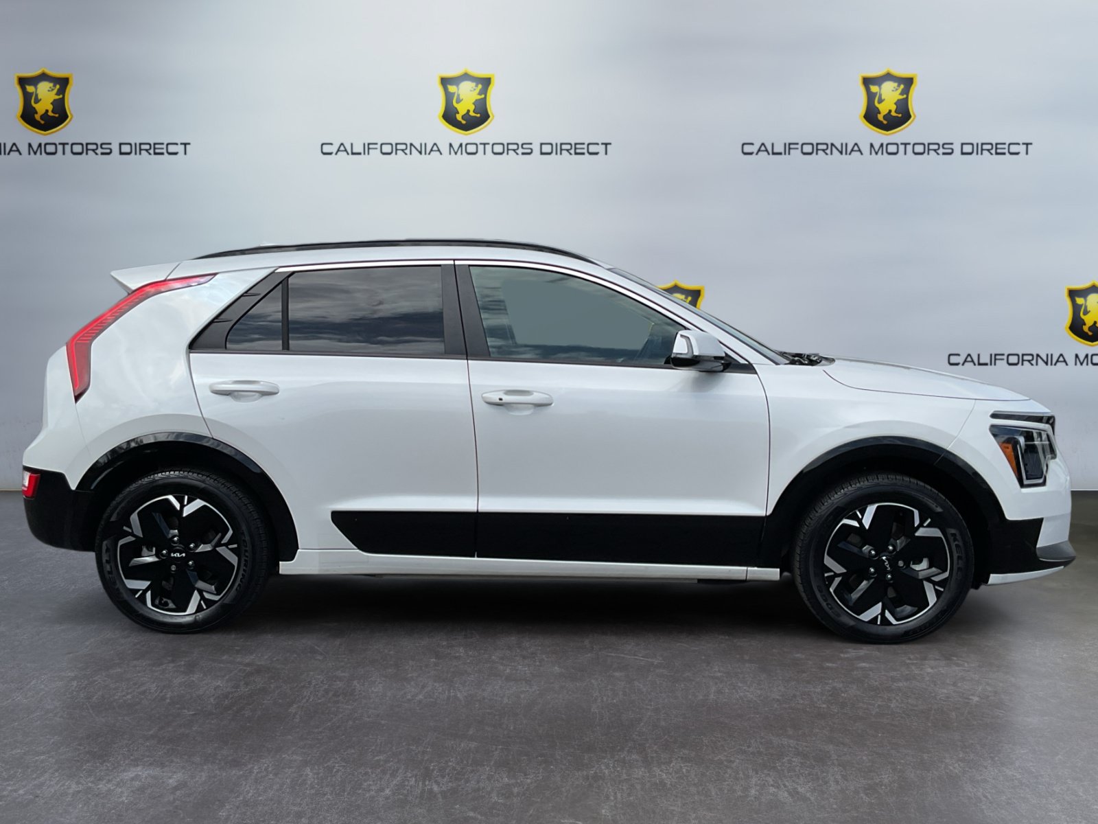 Used 2023 Kia Niro Wind FWD image 4