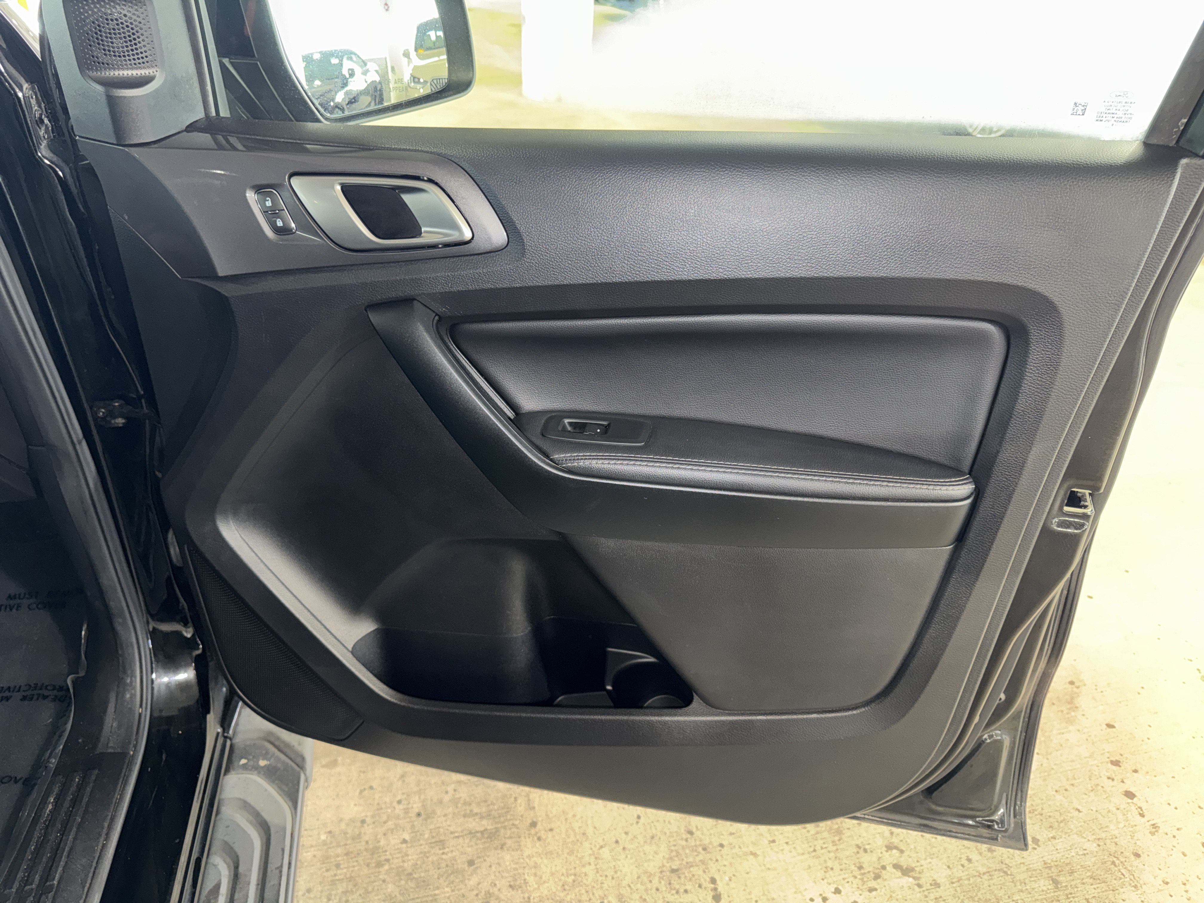 Used 2019 Ford Ranger Lariat w/ Bed Utility Package RWD image 9