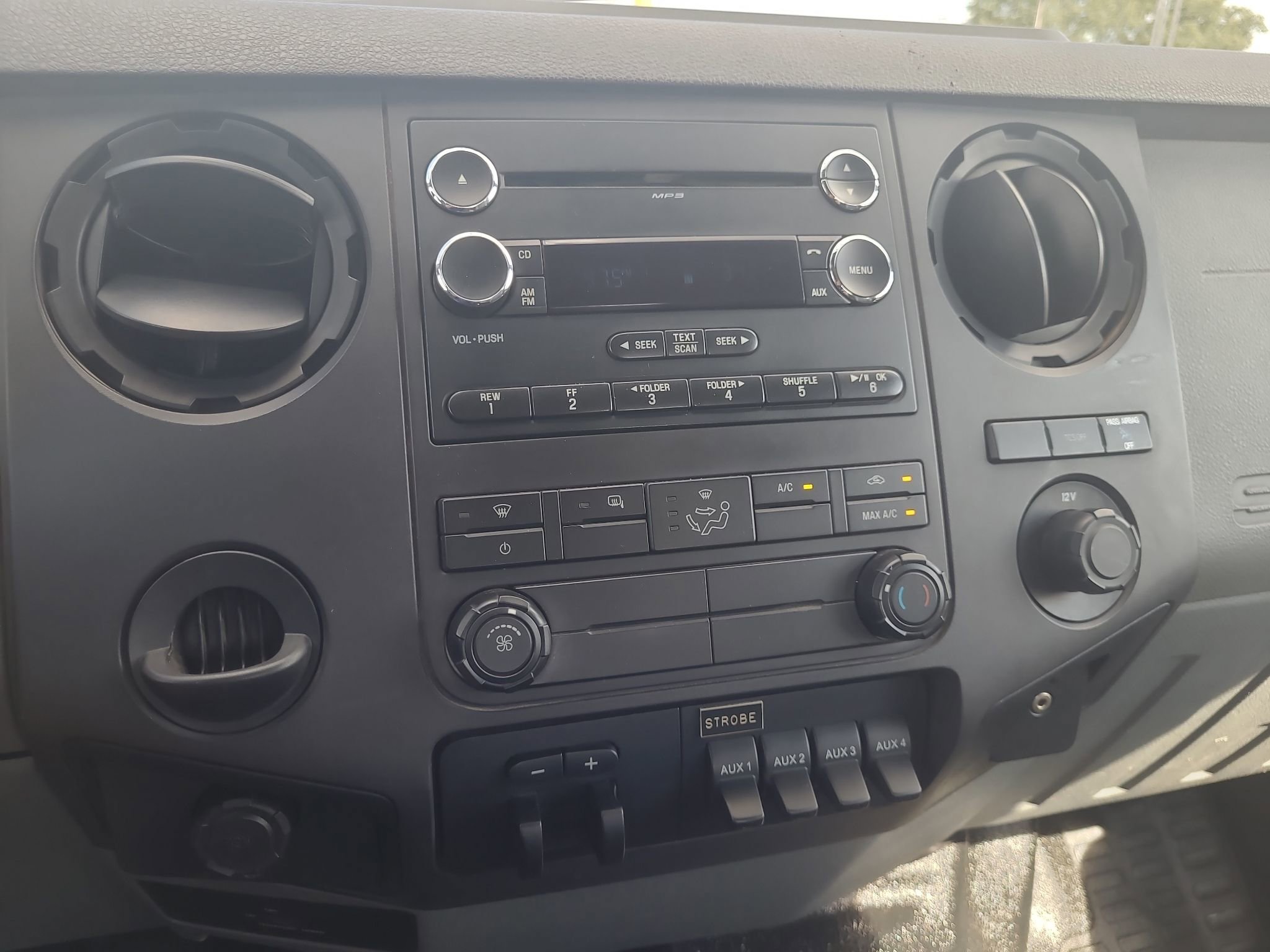 Used 2012 Ford F450 XL w/ PWR Equipment Group image 17