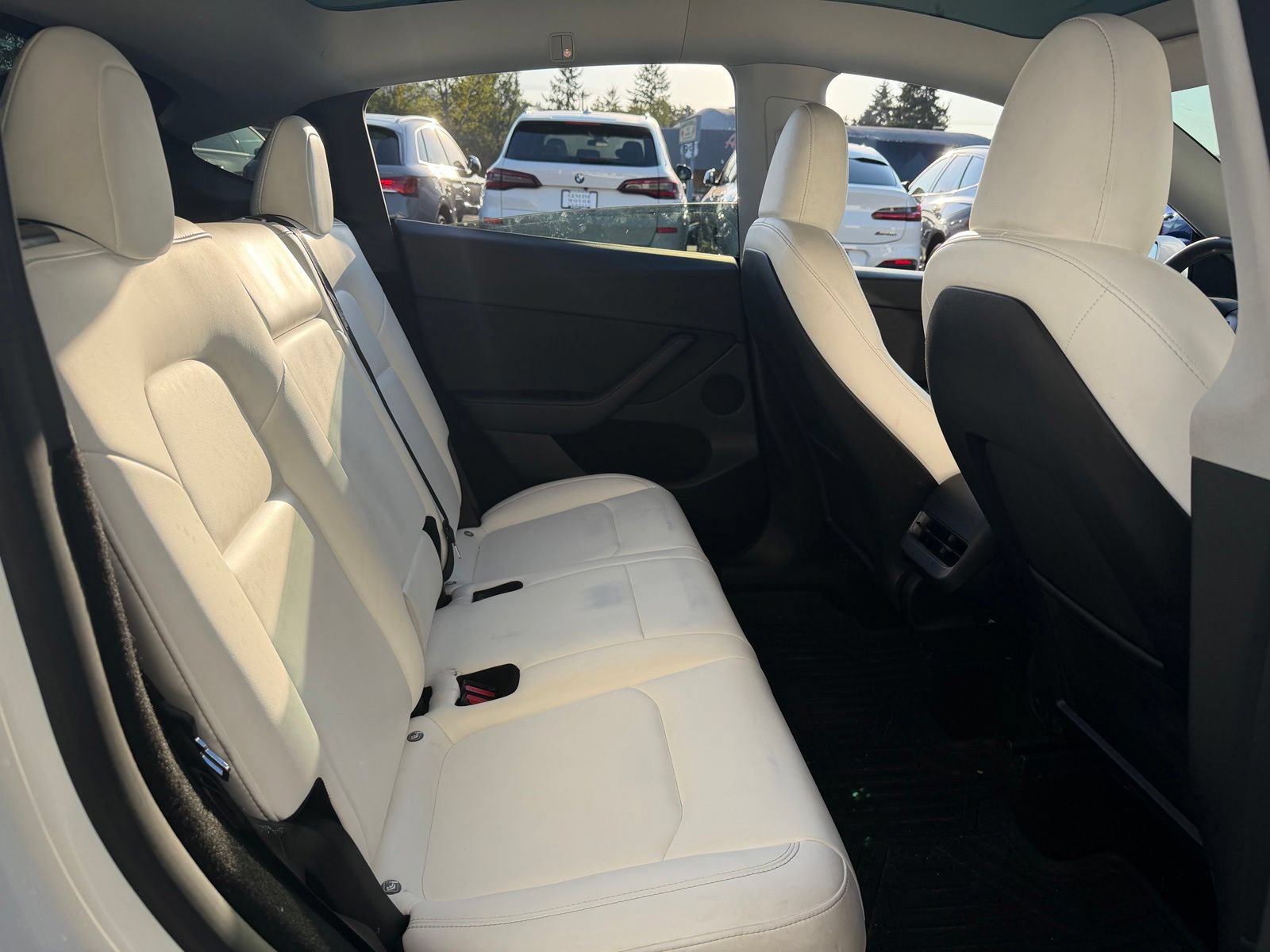 Used 2024 Tesla Model Y Long Range AWD/4WD image 20