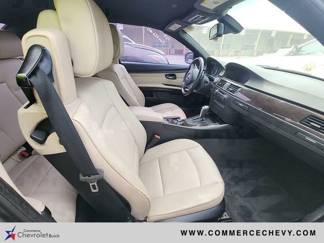 Used 2012 BMW 328i Convertible image 9