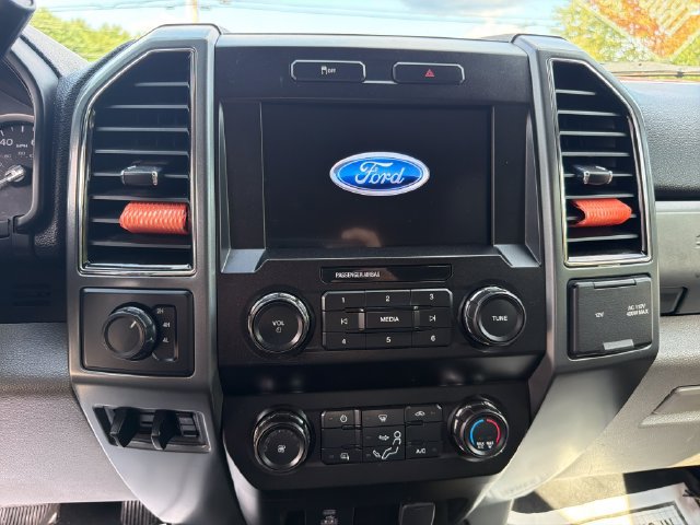 Used 2021 Ford F250 XLT w/ Snow Plow Prep Package AWD/4WD image 19
