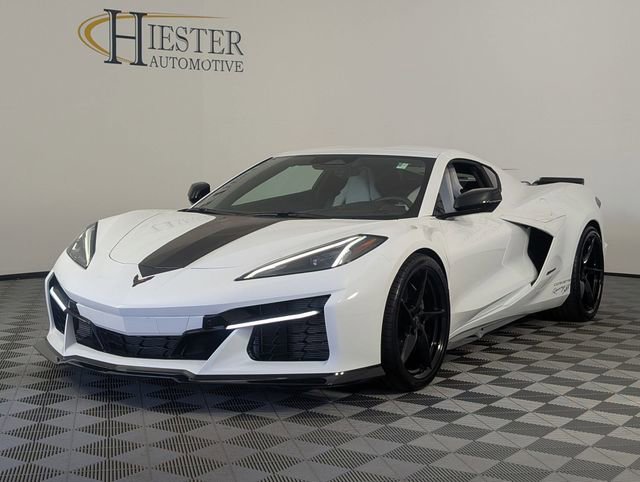 Used 2025 Chevrolet Corvette E-Ray w/ Battery Protection Package image 4