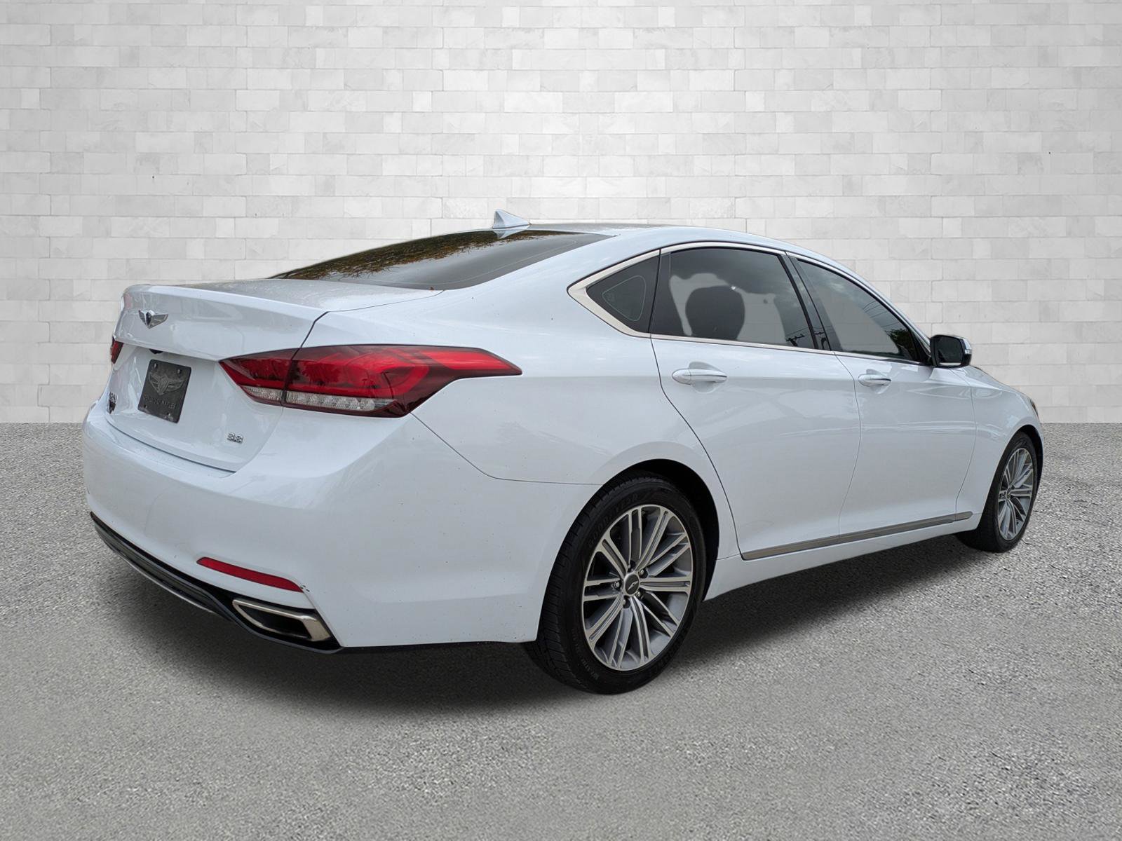 Used 2019 Genesis G80 3.8 image 2