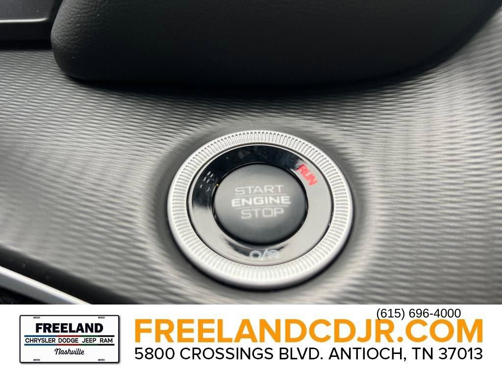 New 2025 Jeep Grand Cherokee L Altitude w/ Trailer Tow Package image 11