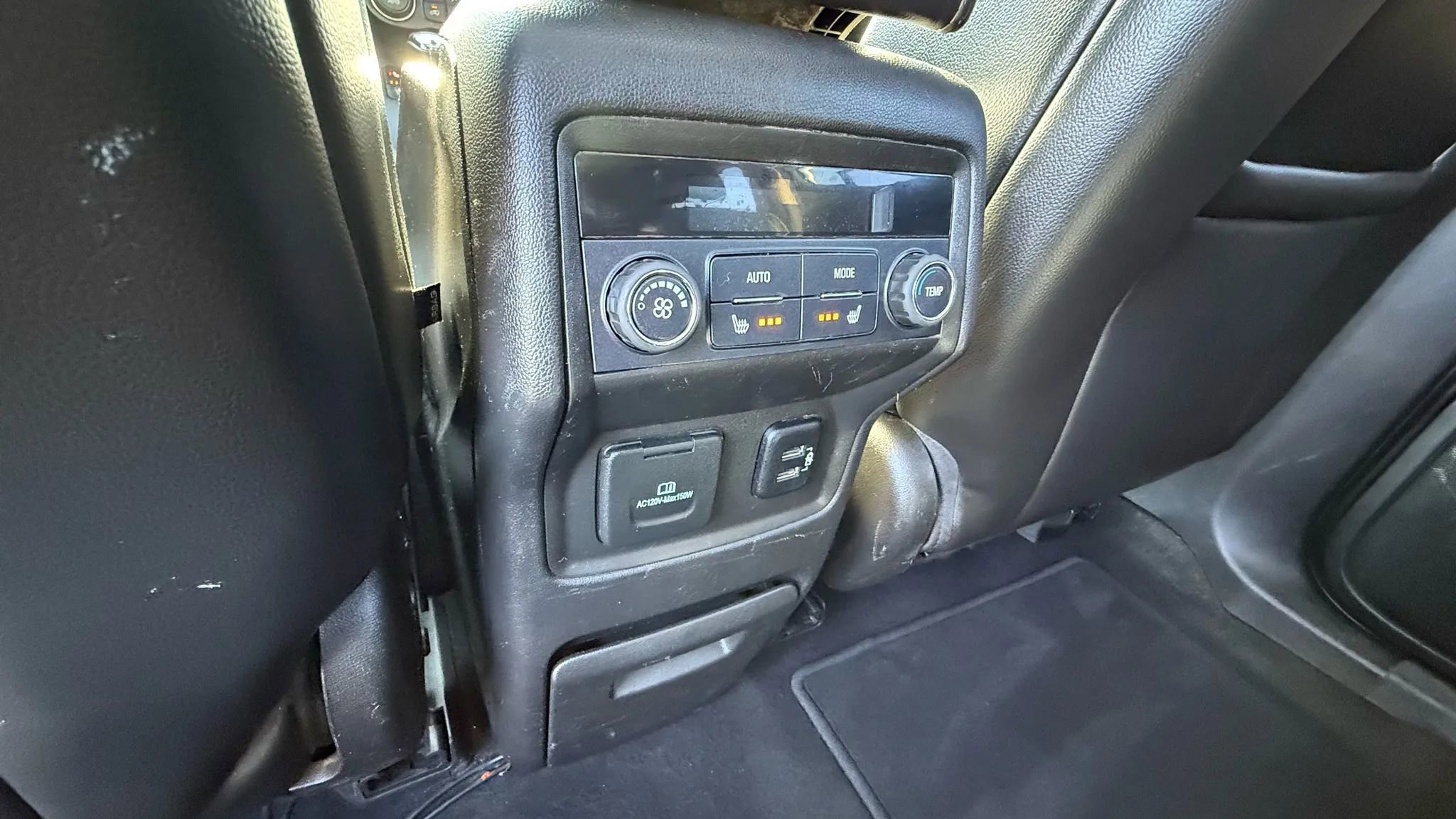 Used 2017 GMC Acadia Denali image 28