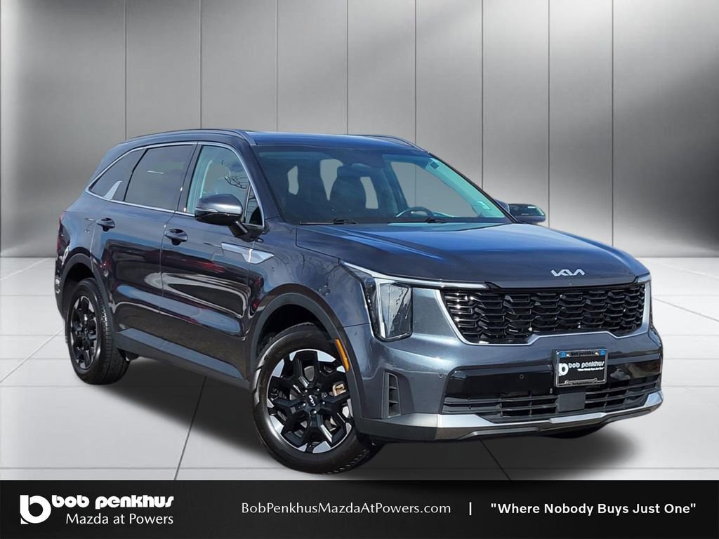 Used 2024 Kia Sorento S image 1