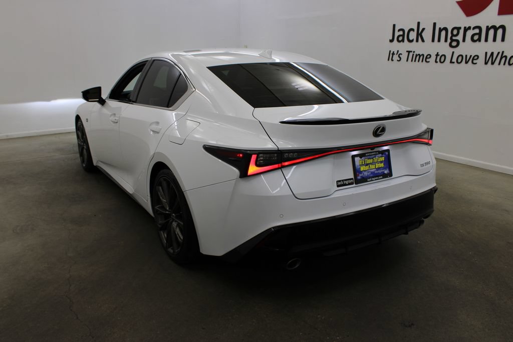 Used 2022 Lexus IS 350 F Sport RWD image 3
