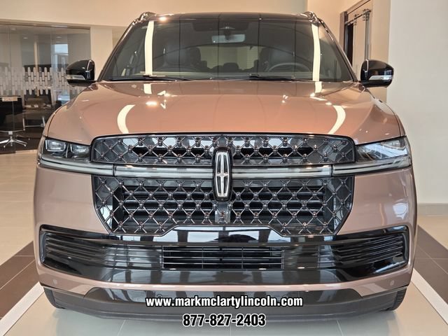 New 2026 Lincoln Navigator Black Label AWD/4WD image 2