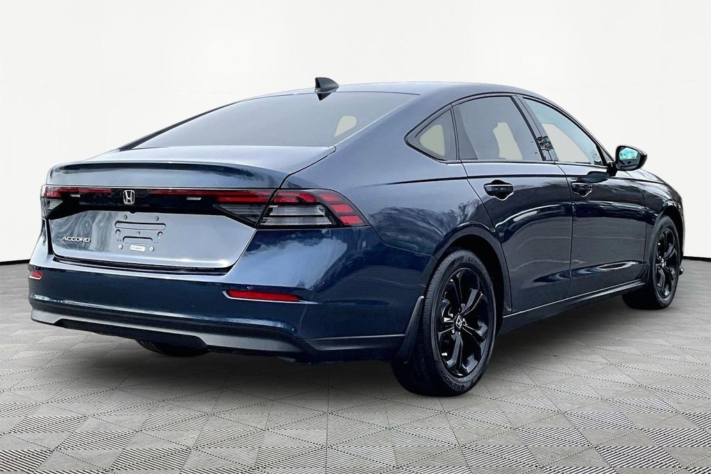 Used 2025 Honda Accord SE image 6