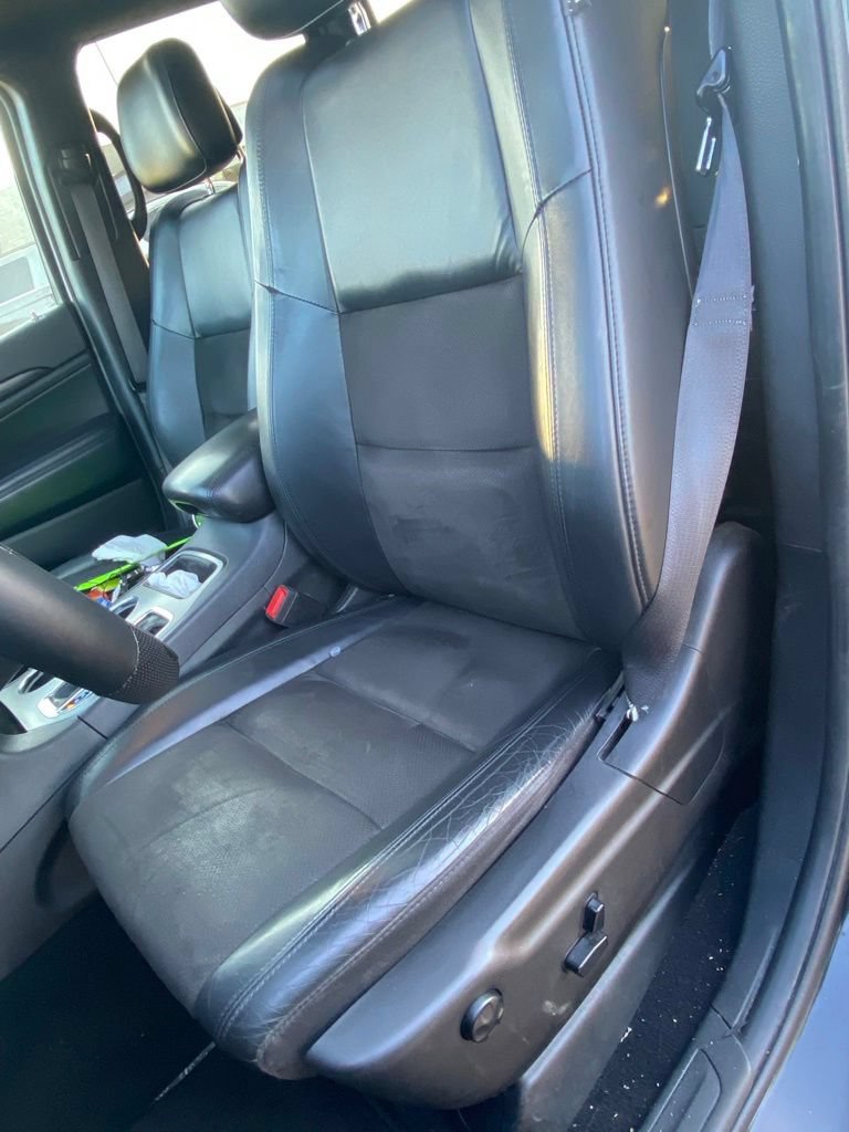 Used 2020 Jeep Grand Cherokee Altitude AWD/4WD image 11