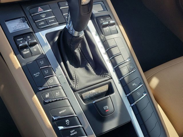Used 2019 Porsche Macan image 30
