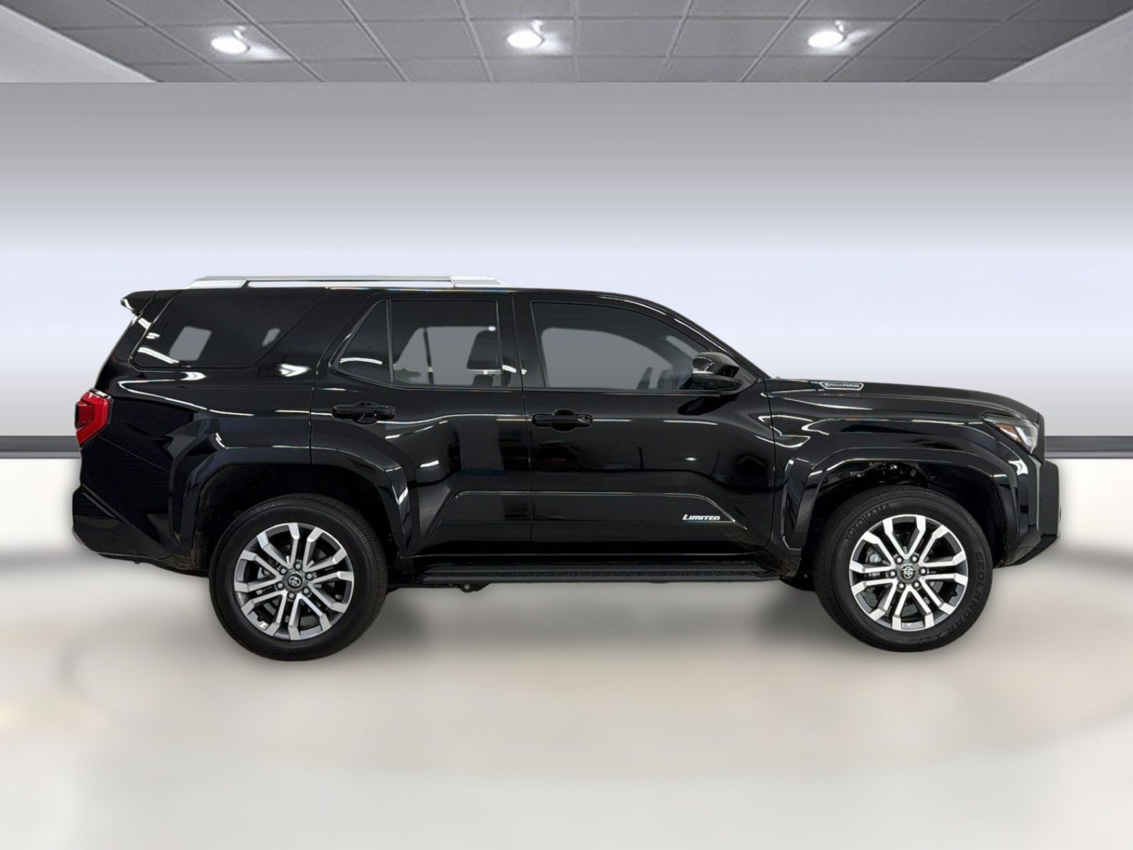 Used 2025 Toyota 4Runner Limited AWD/4WD image 8