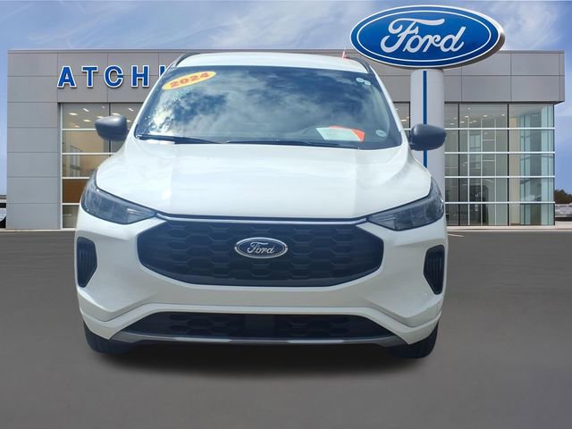 Certified 2024 Ford Escape ST-Line w/ Tech Pack #1 AWD/4WD image 3