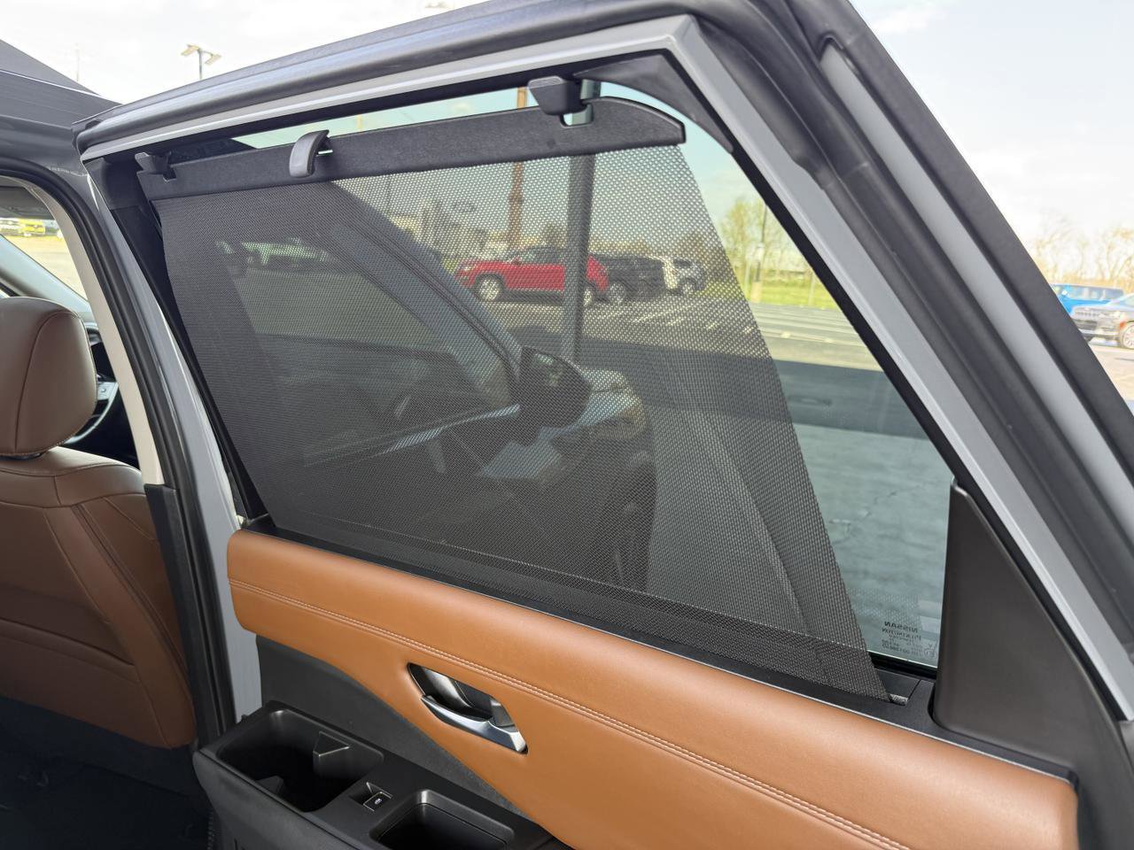 Used 2025 Nissan Pathfinder Platinum AWD/4WD image 34