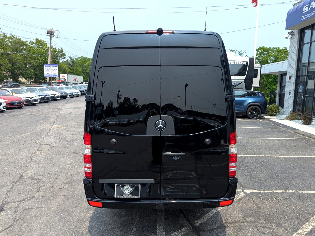 Used 2017 Mercedes-Benz Sprinter 2500 image 7