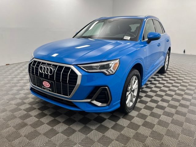 Used 2022 Audi Q3 2.0T Premium Plus AWD/4WD image 2