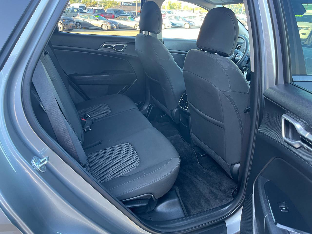 Used 2024 Kia Sportage LX AWD/4WD image 10