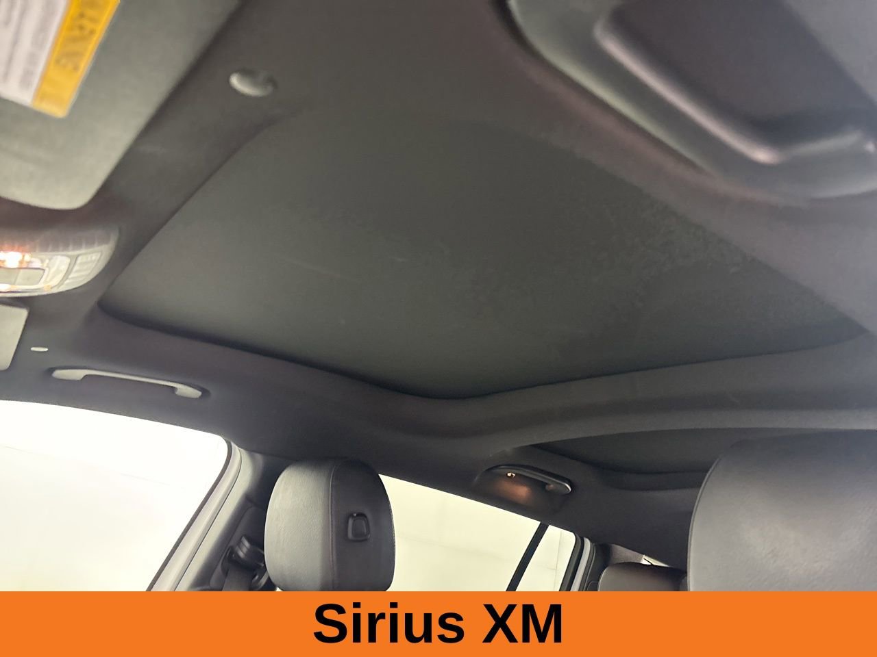 Used 2022 Mercedes-Benz GLB 250 4MATIC image 12