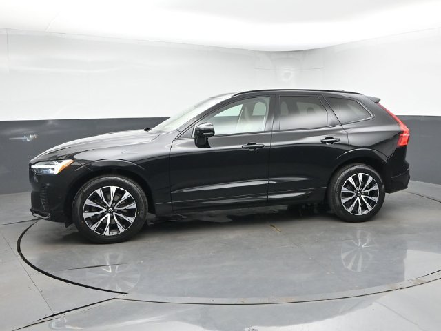Used 2024 Volvo XC60 B5 Plus w/ Protection Package Premier AWD/4WD image 6
