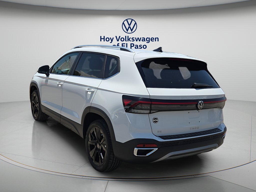New 2026 Volkswagen Taos SE FWD image 4