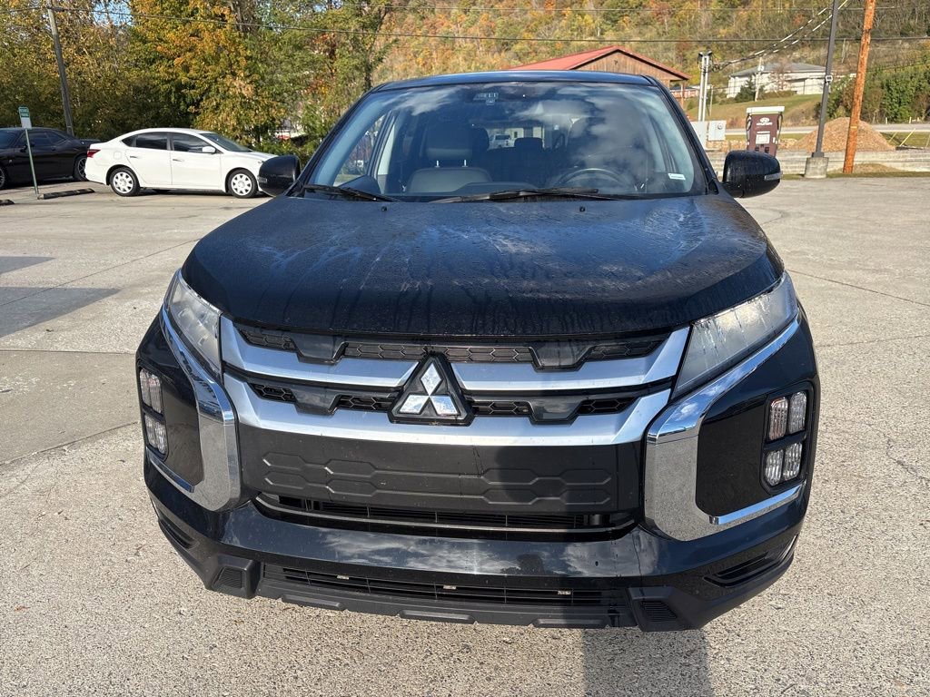 Used 2024 Mitsubishi Outlander Sport SE image 2