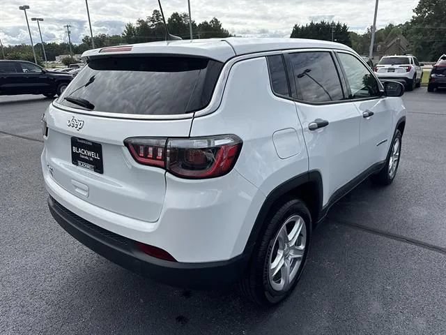 Used 2023 Jeep Compass Sport AWD/4WD image 7