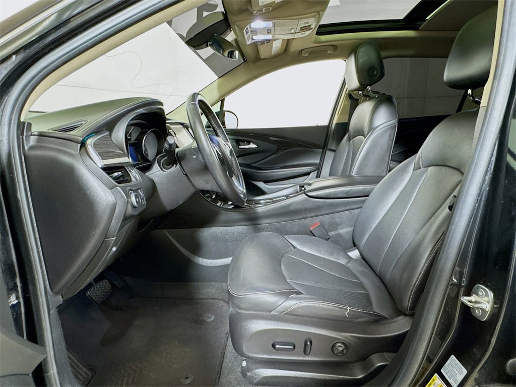 Used 2017 Buick Envision Essence image 19