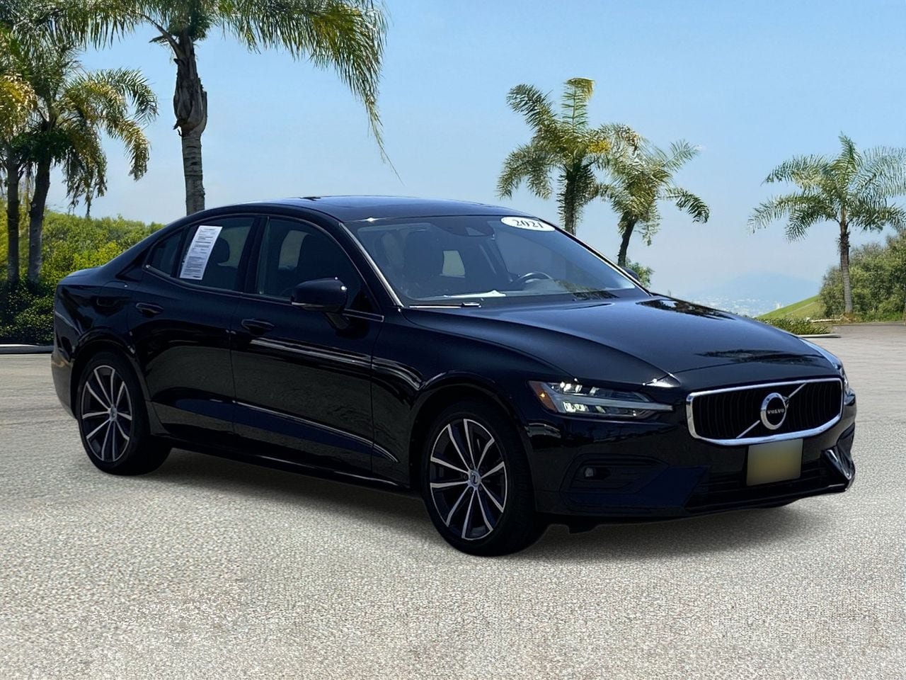 Used 2021 Volvo S60 T5 Momentum FWD image 6