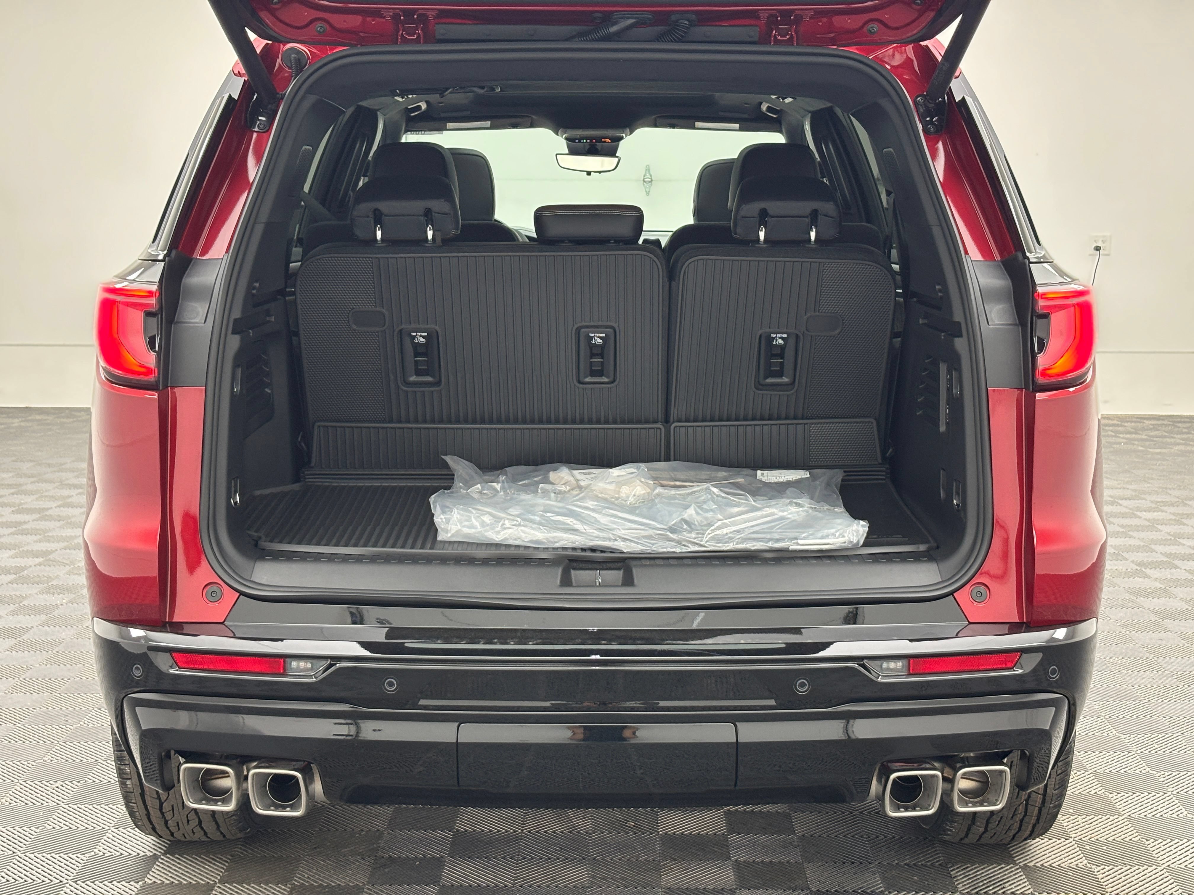 New 2026 GMC Acadia Denali Ultimate w/ LPO, Floor Liner Package AWD/4WD image 13