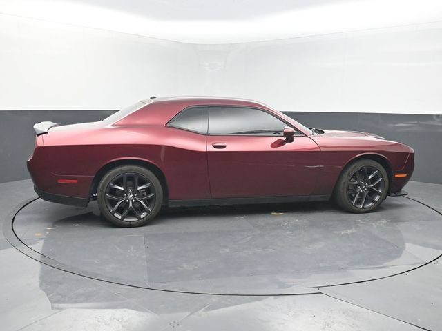 Used 2022 Dodge Challenger SXT RWD image 7