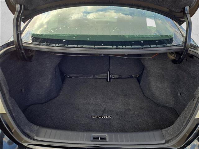 Used 2016 Nissan Sentra SR FWD image 6