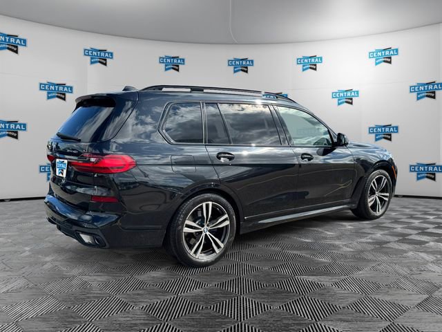 Used 2022 BMW X7 xDrive40i w/ M Sport Package image 5