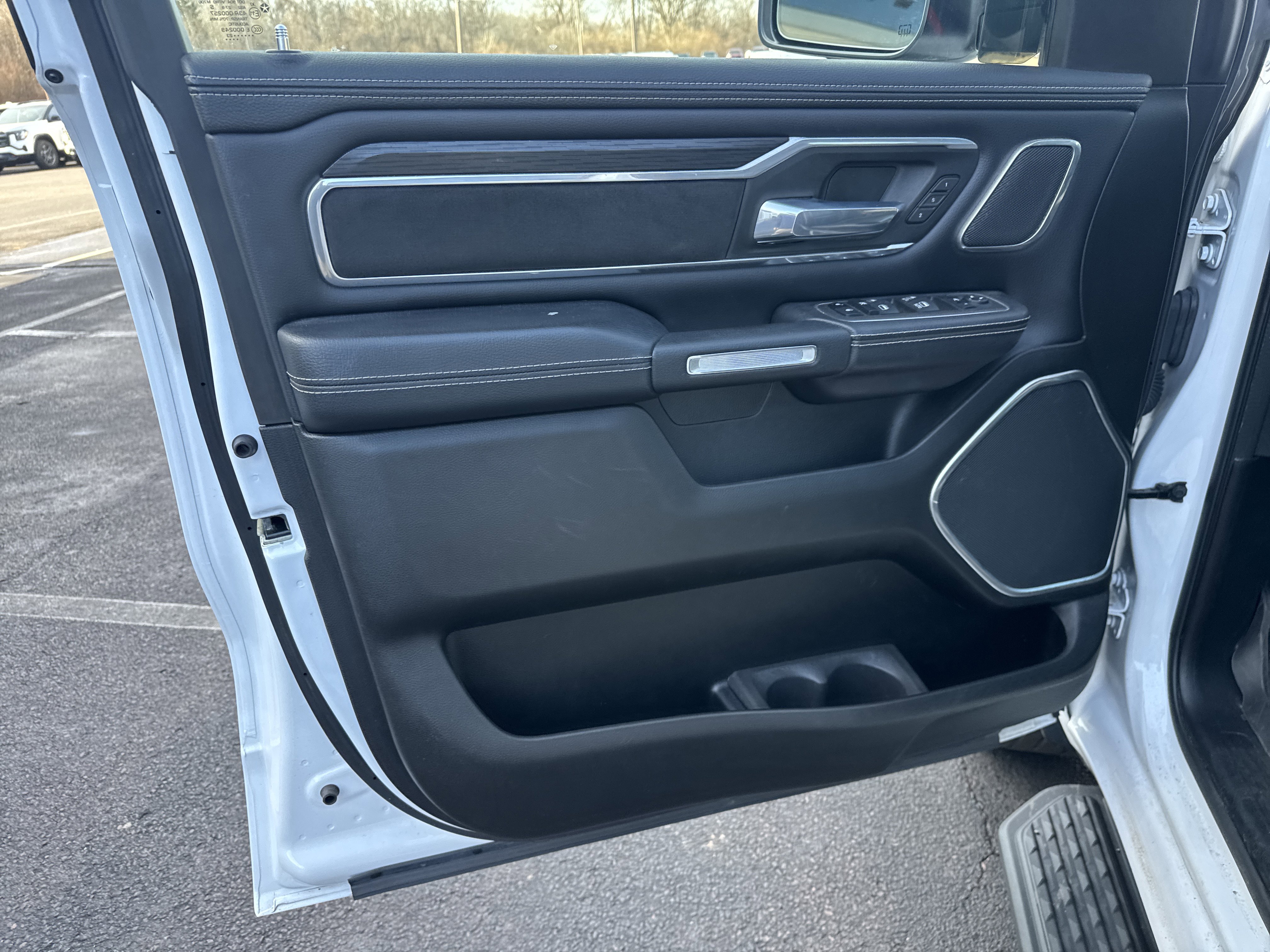 Used 2023 RAM 1500 Laramie image 15