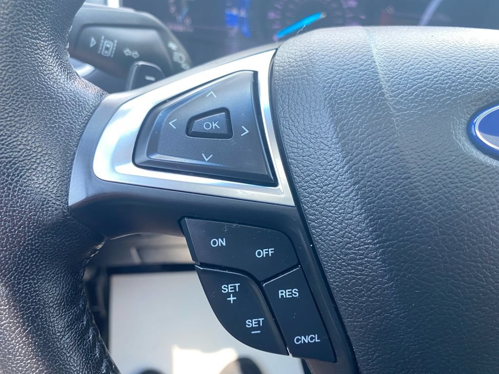 Used 2019 Ford Edge SEL w/ Equipment Group 201A AWD/4WD image 39