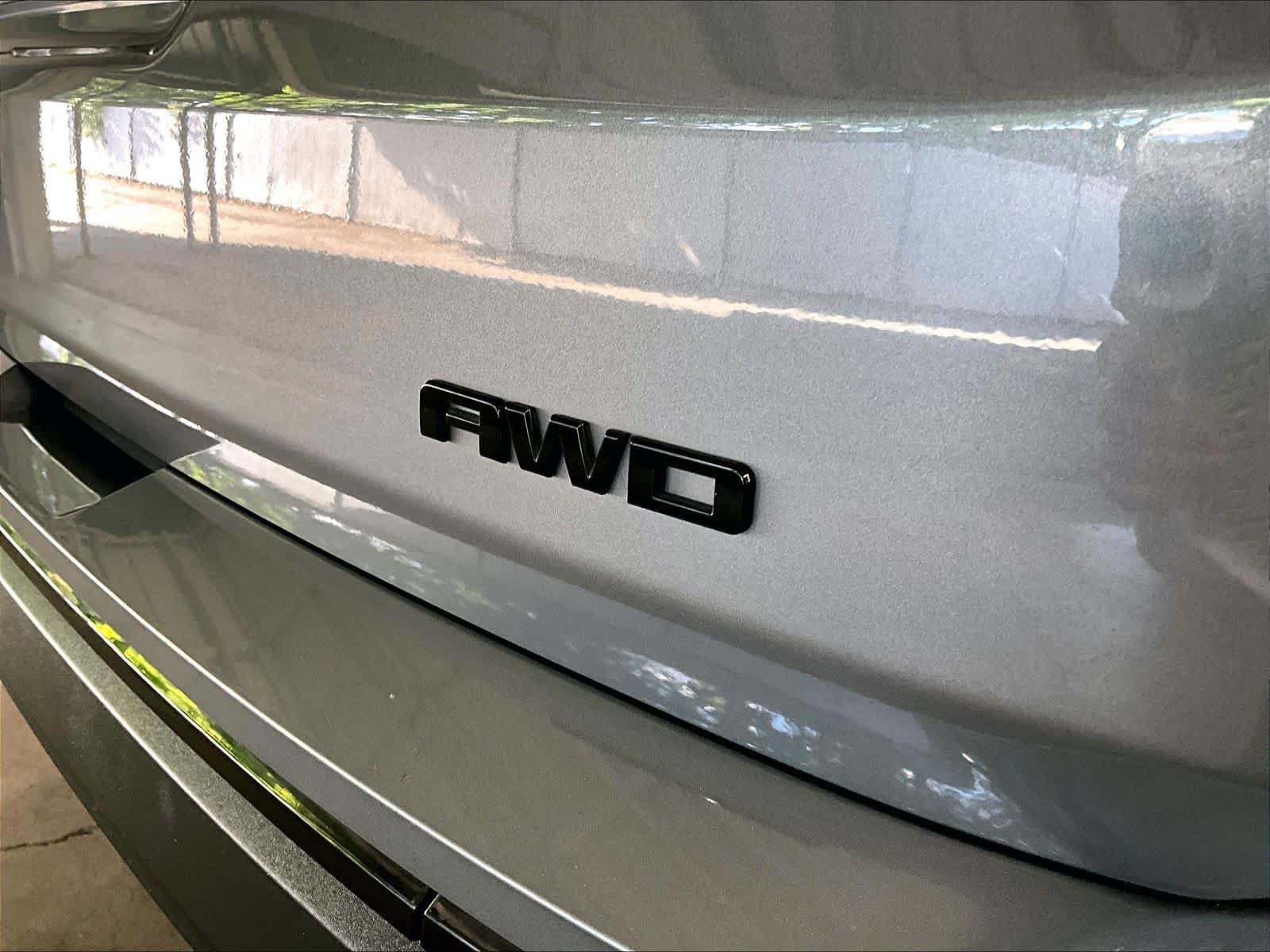 Used 2021 GMC Terrain SLT w/ Infotainment Package II image 33