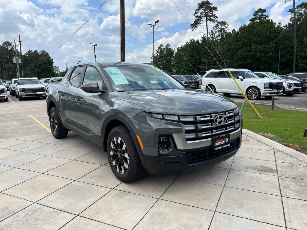 Used 2026 Hyundai Santa Cruz SE FWD image 3