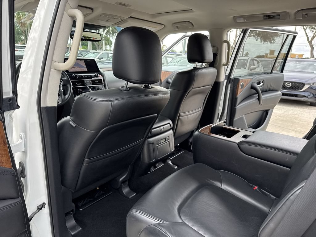 Used 2024 Nissan Armada SL w/ Captain's Chairs Package AWD/4WD image 34