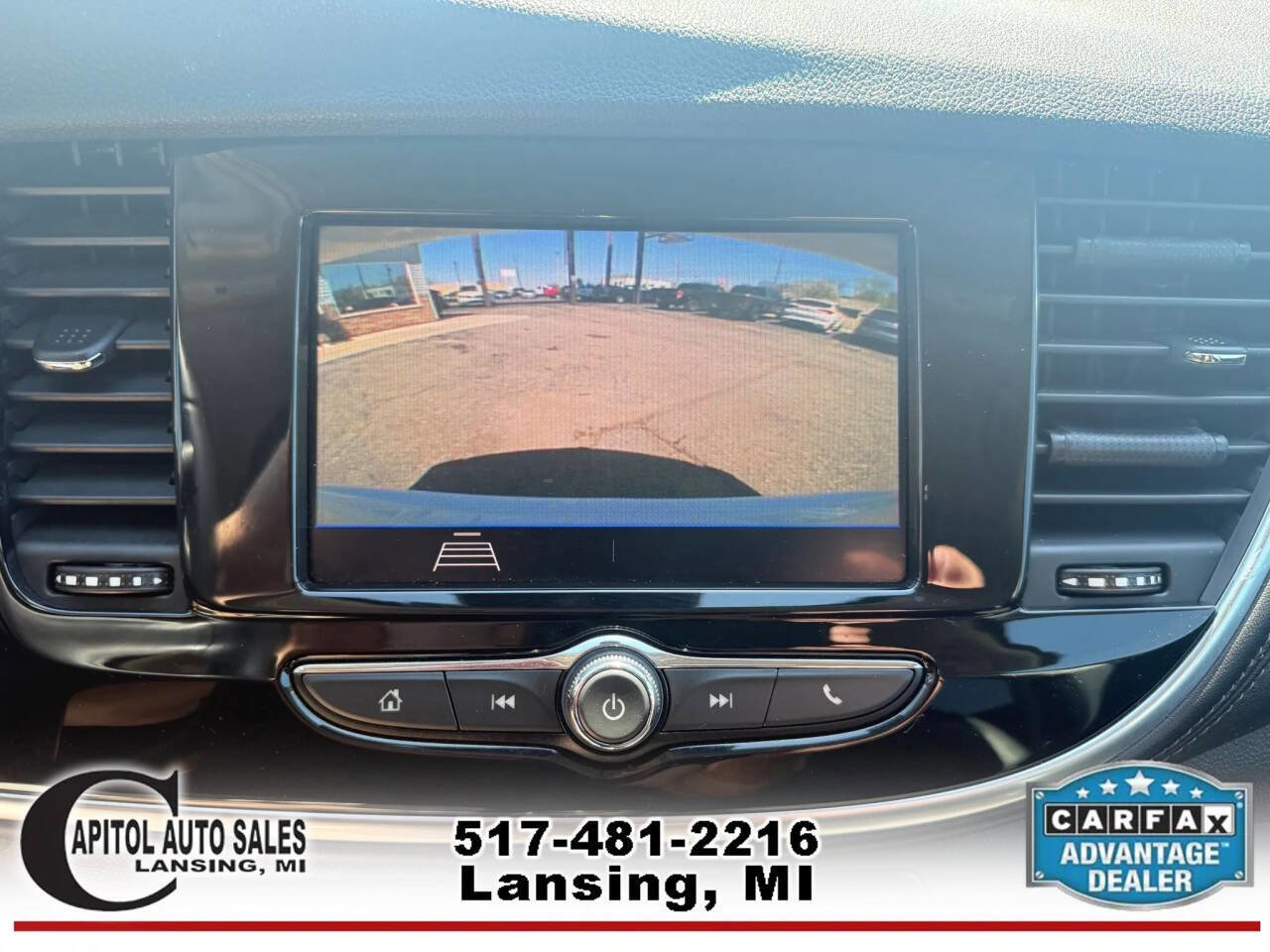 Used 2021 Buick Encore Preferred AWD/4WD image 23