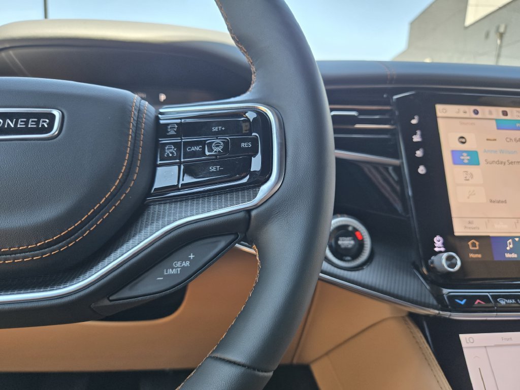 New 2026 Jeep Grand Wagoneer L Summit AWD/4WD image 21