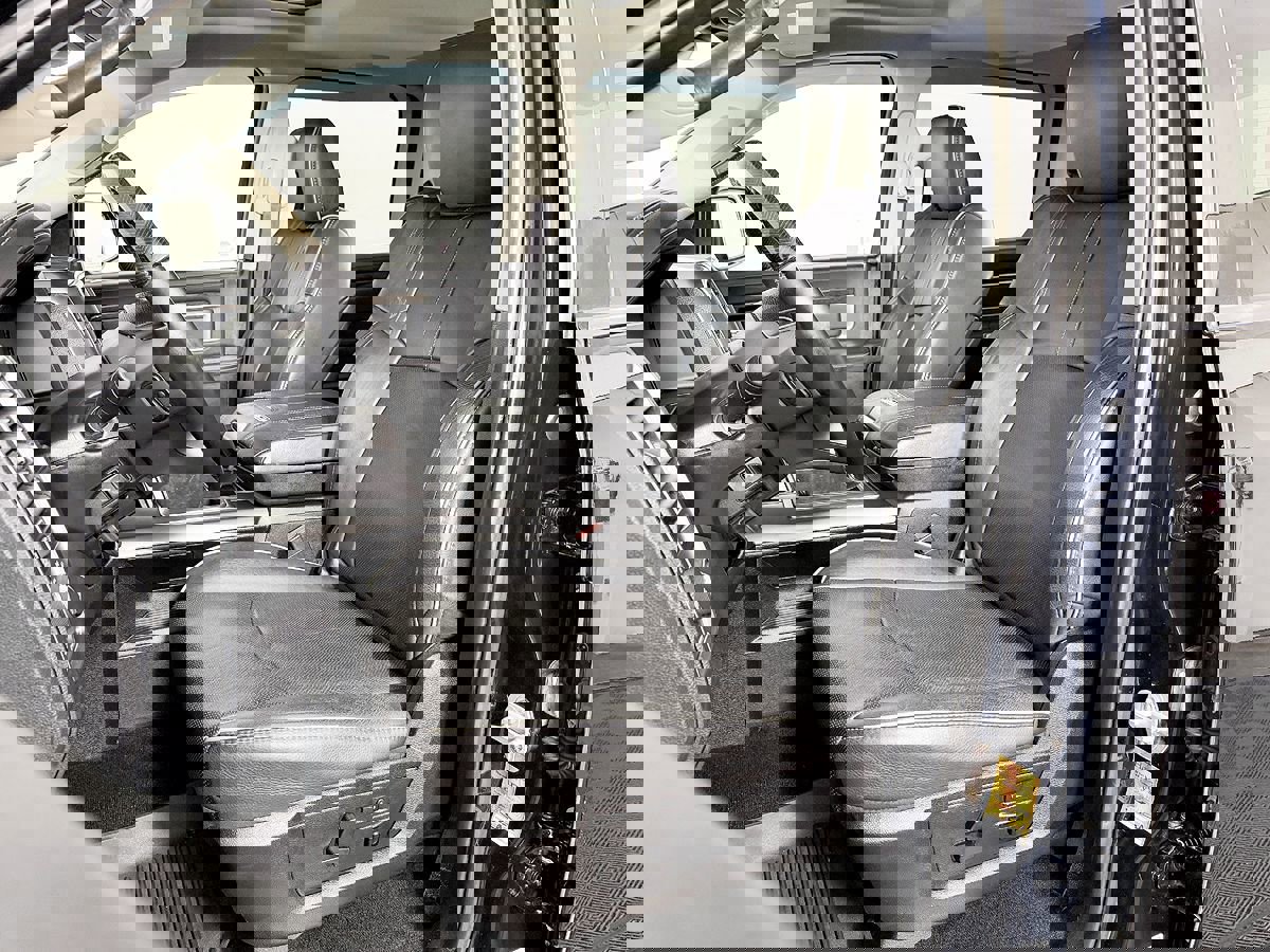 Used 2015 RAM 1500 Laramie Limited image 39