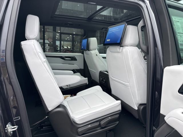New 2026 Chevrolet Suburban Premier image 12