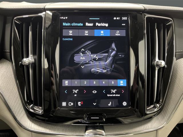 Used 2025 Volvo XC60 B5 Ultra w/ Protection Package Premier image 20