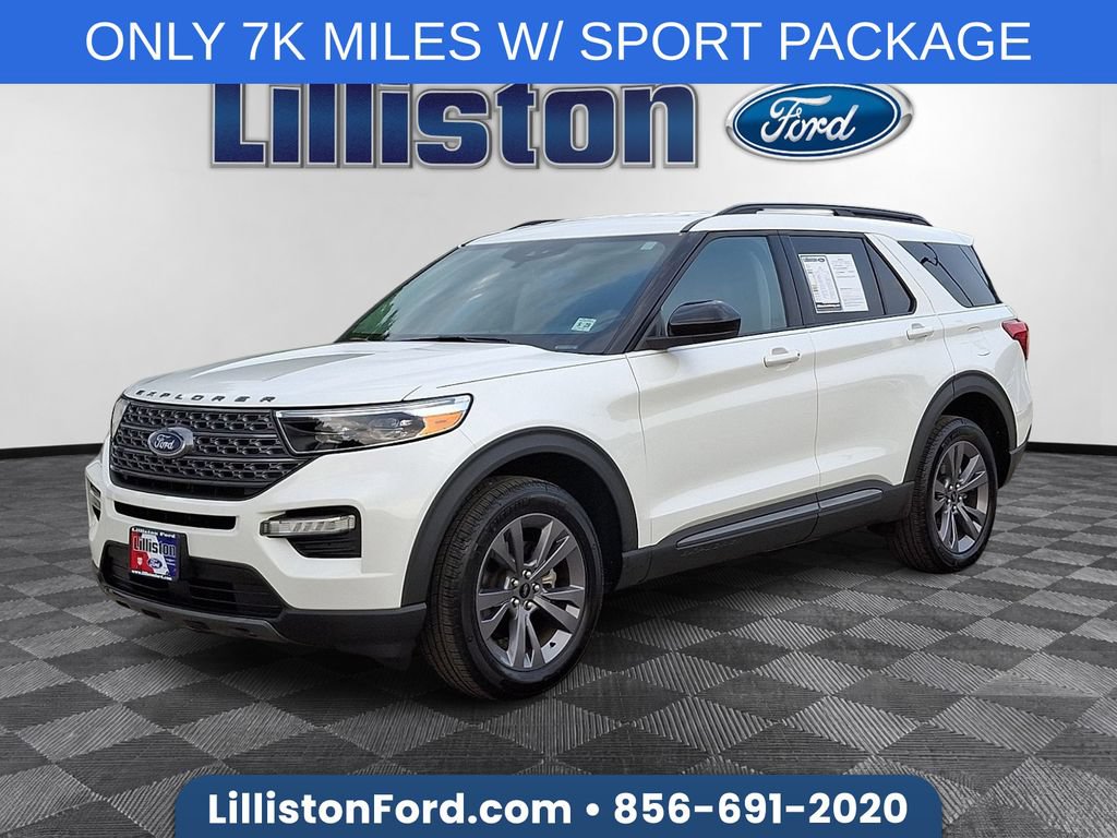 Used 2024 Ford Explorer XLT w/ Equipment Group 202A AWD/4WD image 1